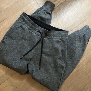 Lululemon Women's Grey and Black Joggers